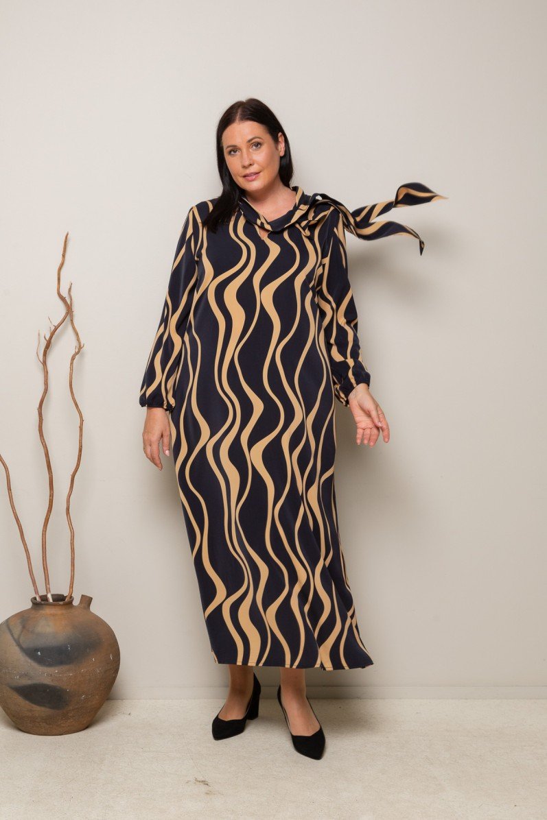 Платье прямое Amazone