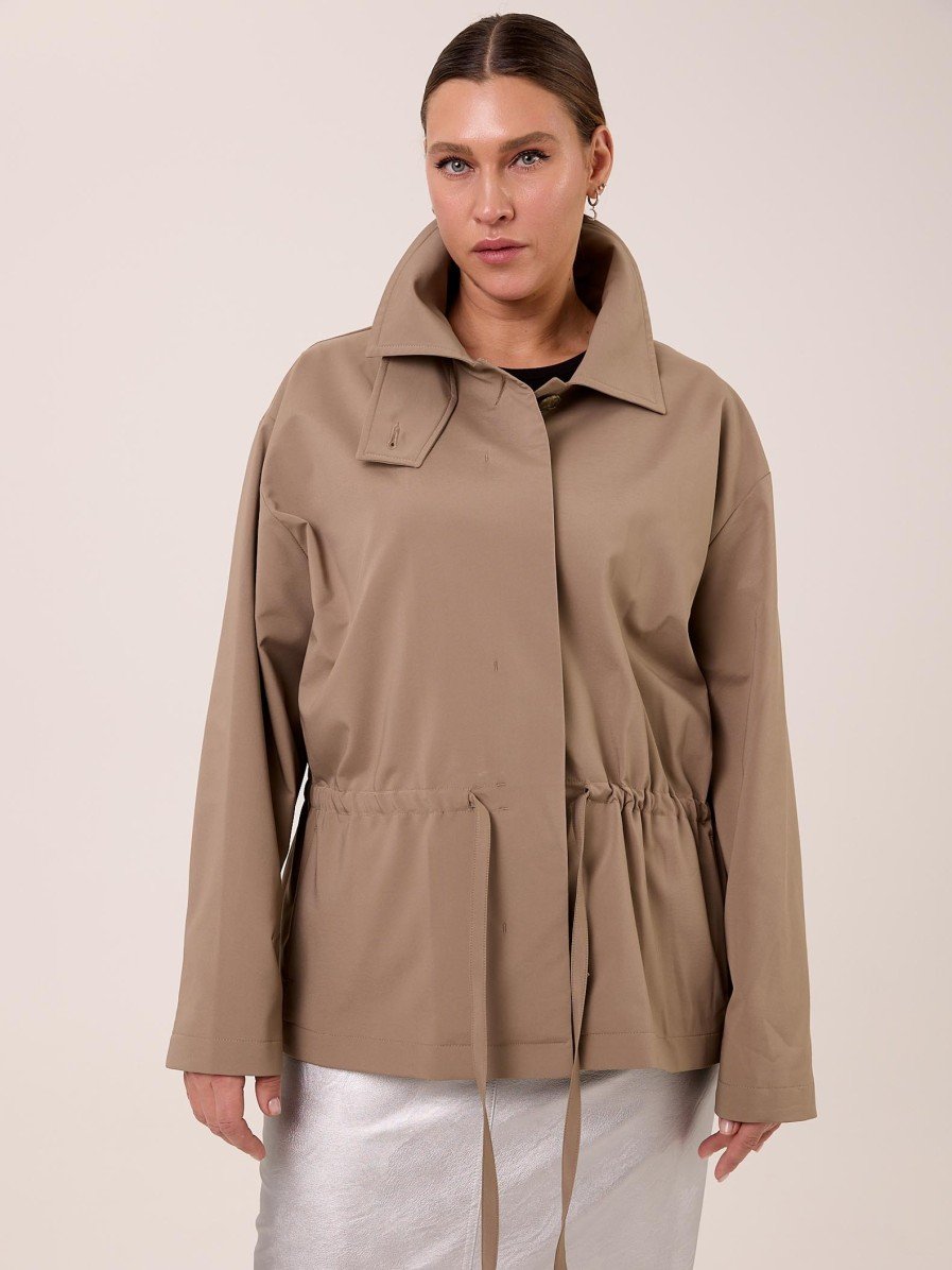 Ветровка MODRESS