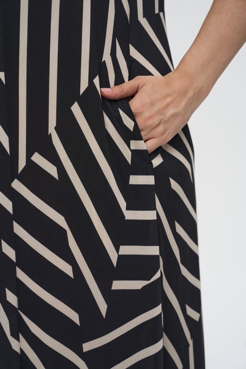 Платье приталенное INTIKOMA