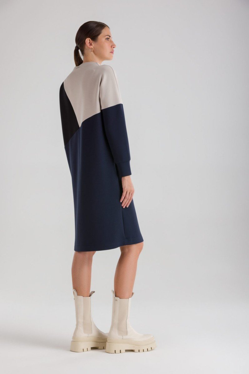 Платье прямое Helmidge