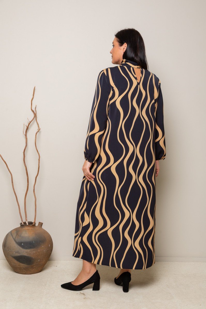 Платье прямое Amazone