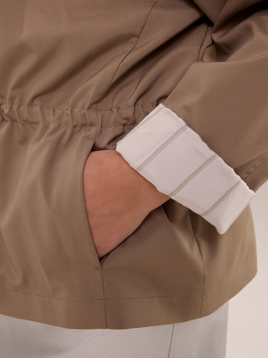 Ветровка MODRESS