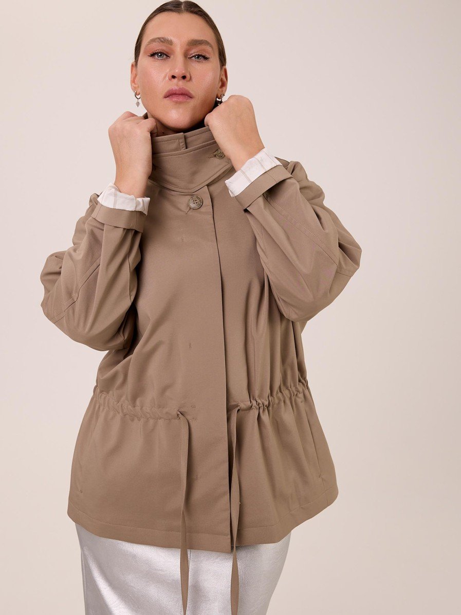 Ветровка MODRESS